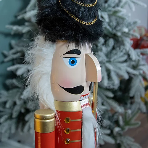 The Christmas Workshop 71059 106cm Tall Wooden Nutcracker Soldier 4 The Christmas Workshop 71059 106cm Tall Wooden Nutcracker Soldier - Image 4